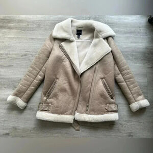 New Look Tan and cream jacket with fur lining #fauxfur Sz 2